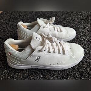 On The Roger Advantage Men’s Running/Tennis Shoes Size 13 White *NO INSOLES*